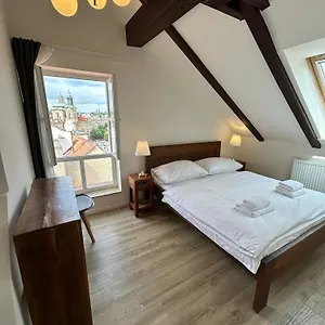 Zelezna - Old Town View Aparthotel