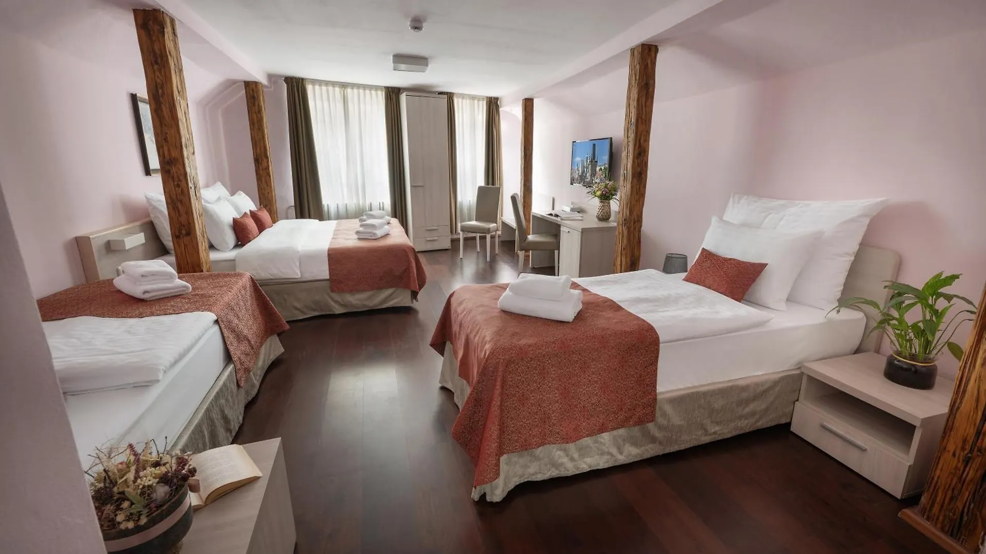 Boutique Residence By Little King Aparthotel Prag