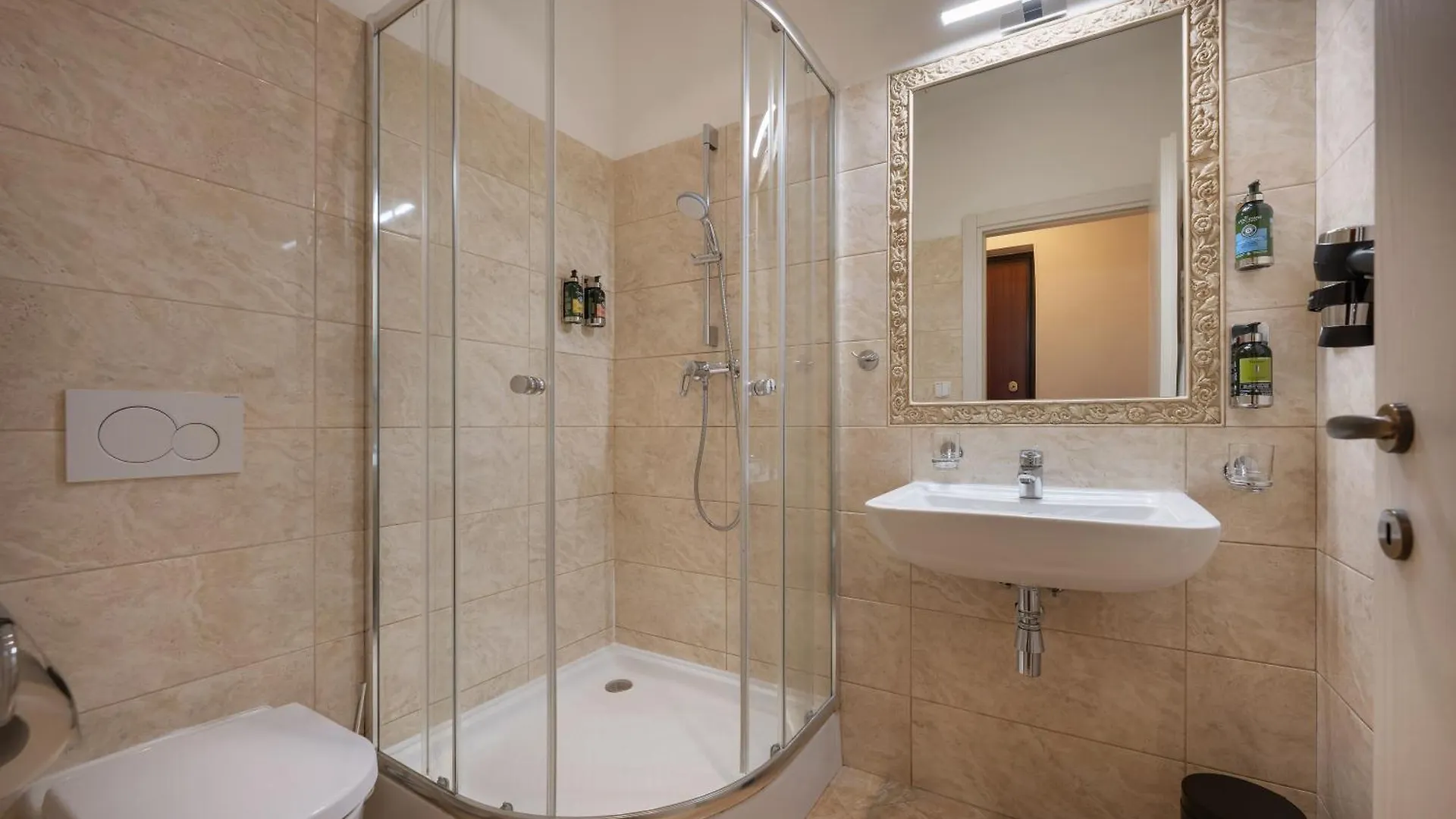 Boutique Residence By Little King Prag Lägenhetshotell