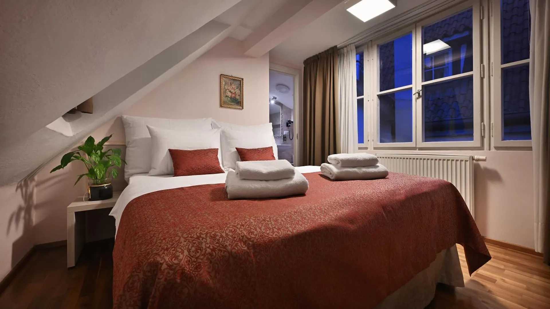 Aparthotel Boutique Residence By Little King
