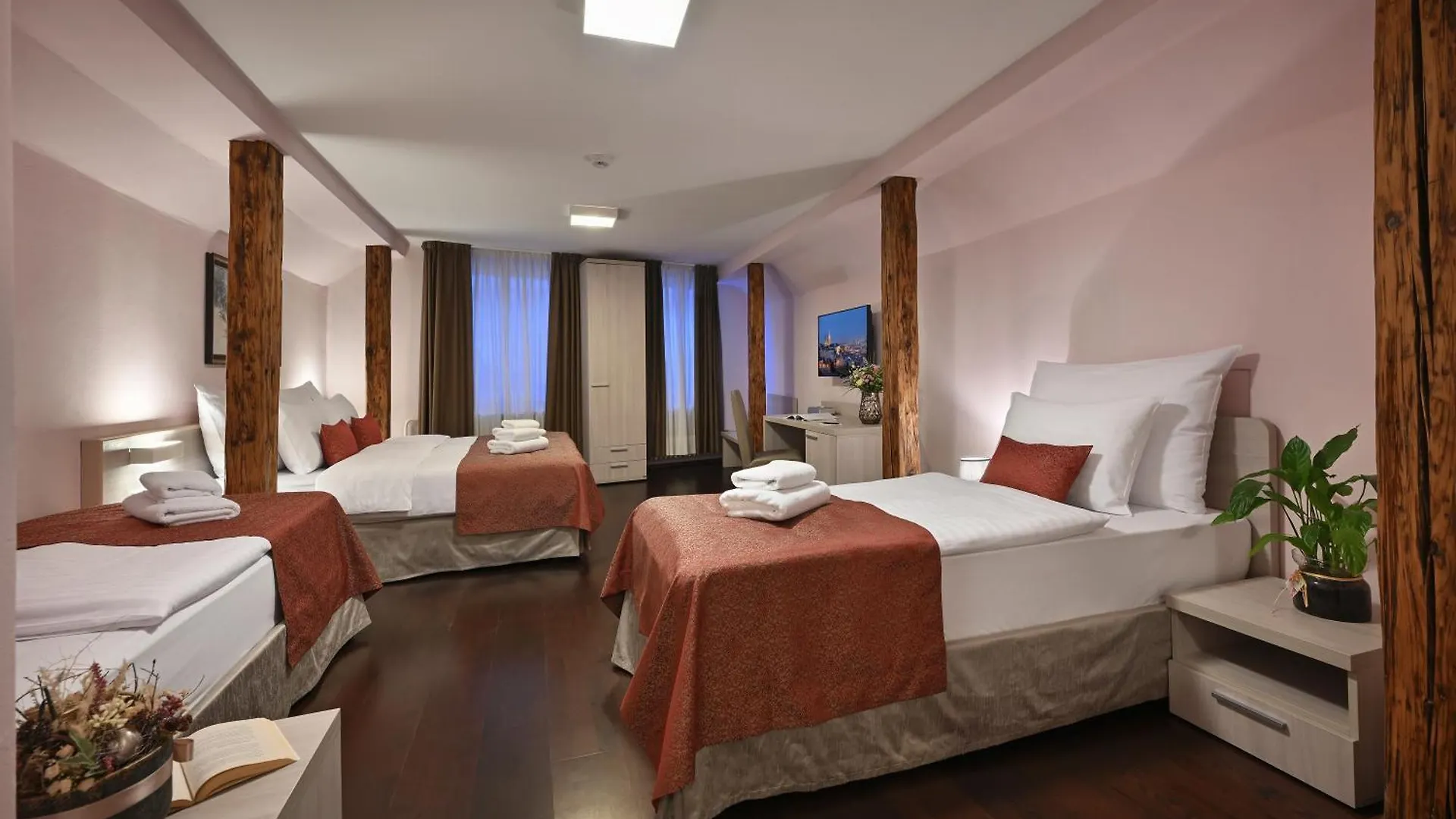 Apartahotel Boutique Residence By Little King Praga